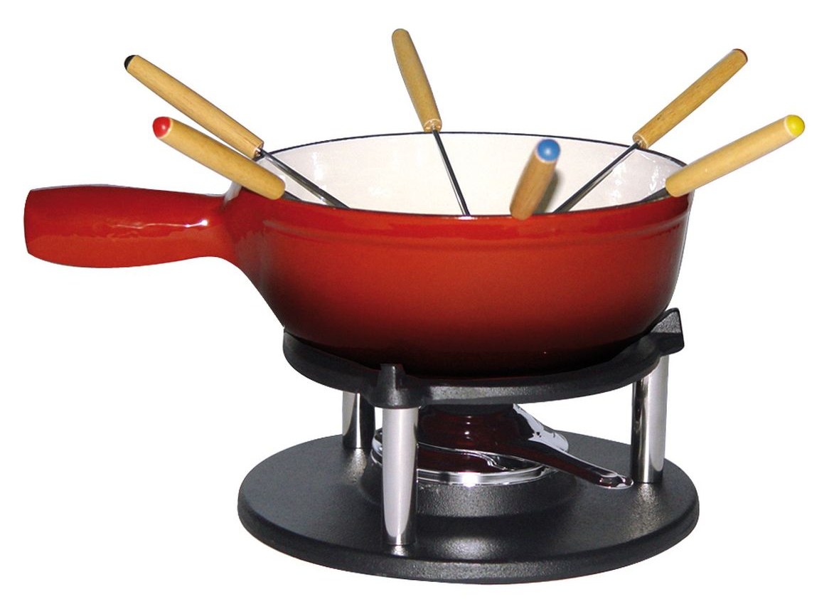 Caquelon à fondue rouge en fonte émaillée posé sur son réchaud avec six fourchettes